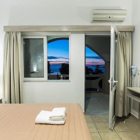 Appartement Kolimbito Sea Side à Falasarna Extérieur photo