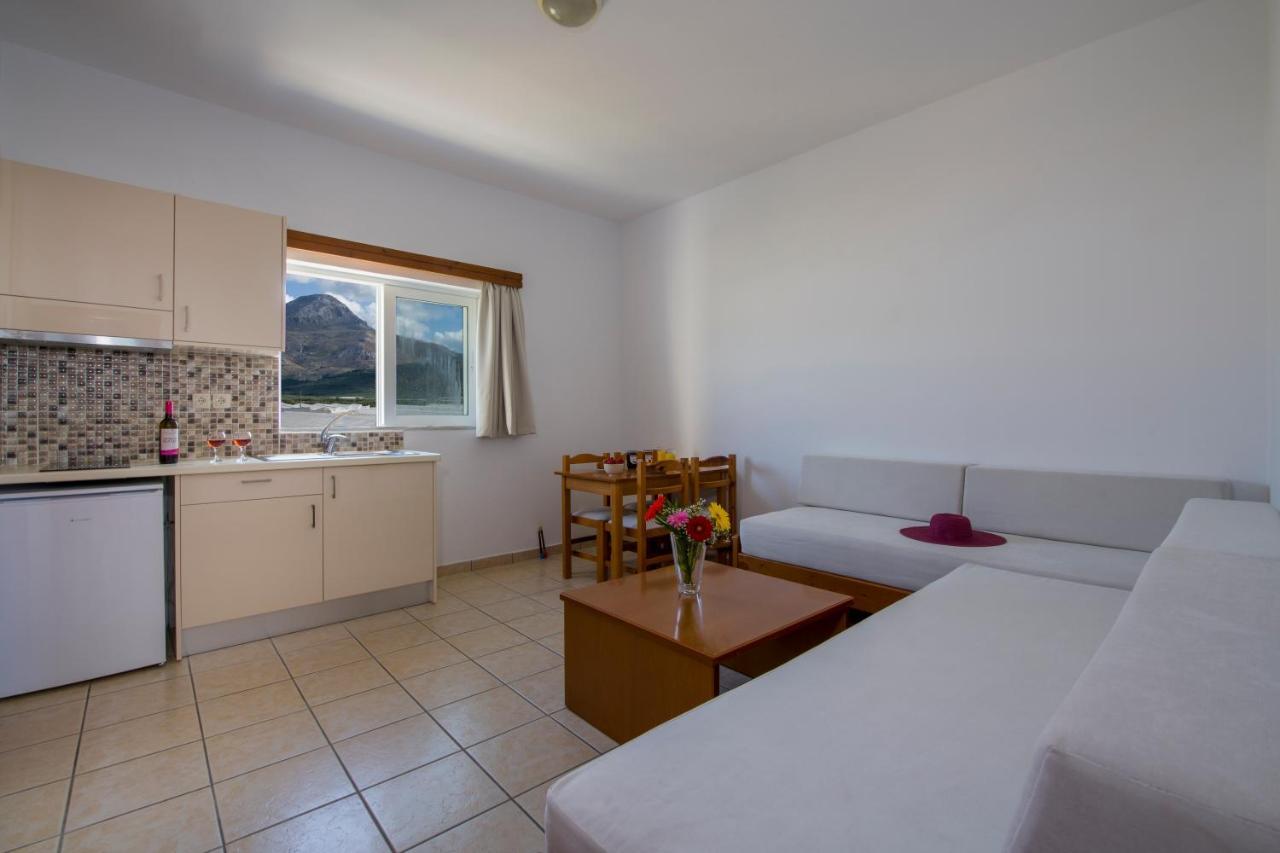 Appartement Kolimbito Sea Side à Falasarna Extérieur photo